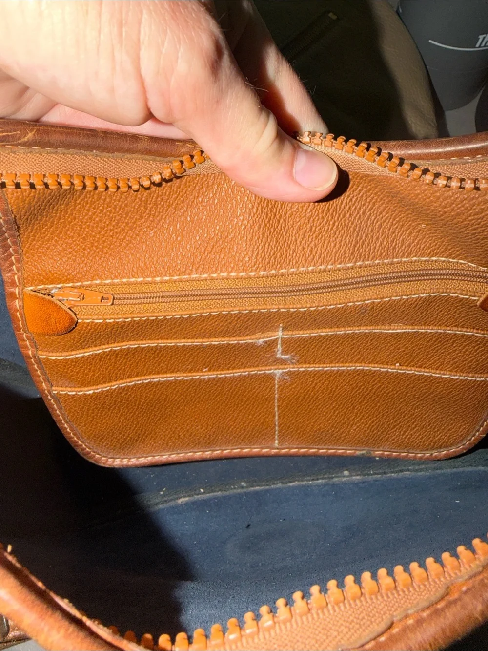 vintage Dooney & Bourke shoulder bag feat